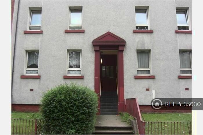3 Bedroom Flat To Rent In Cumbernauld Road, Glasgow G31