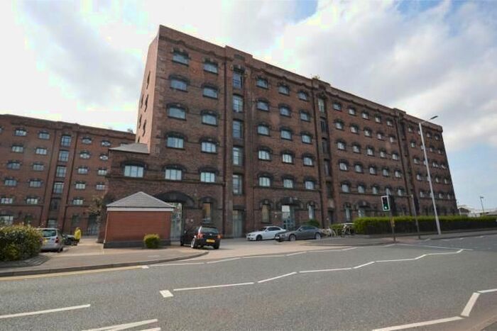 2 Bedroom Flat To Rent In Dock Road, Birkenhead, CH41