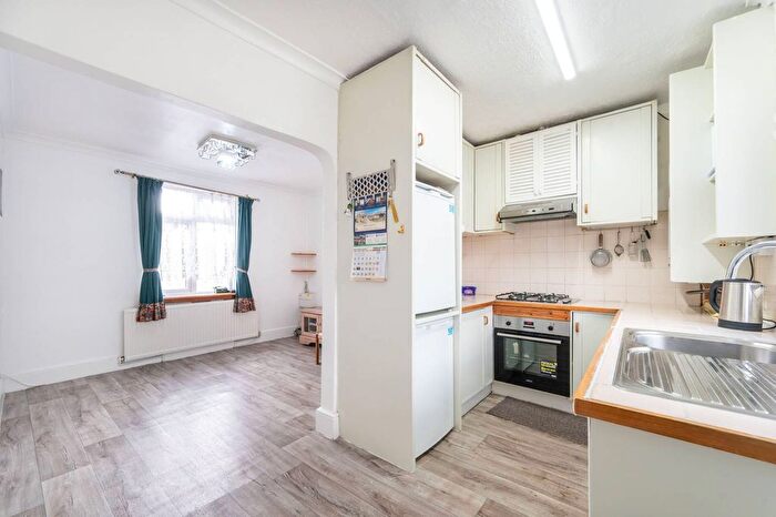 1 Bedroom Flat For Sale In Watford Road, Sudbury, Wembley, HA0