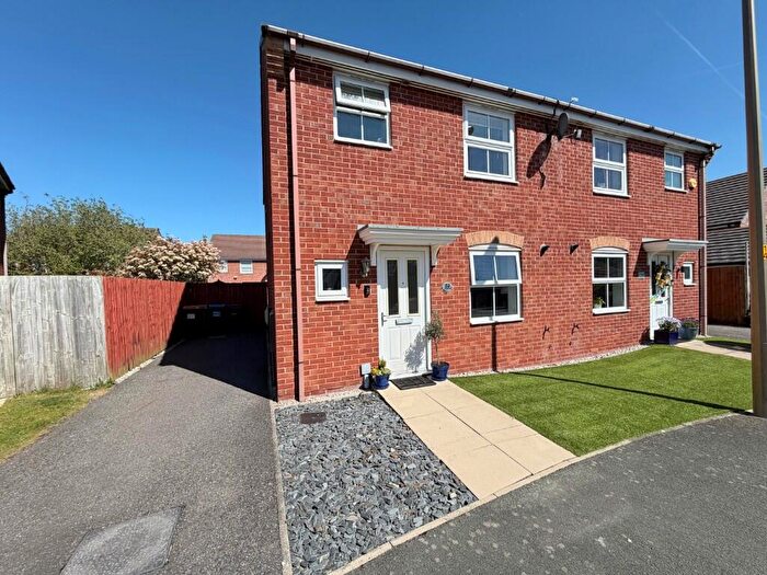 3 Bedroom Semi-Detached House For Sale In Blackstairs Road, Rivacre, CH66