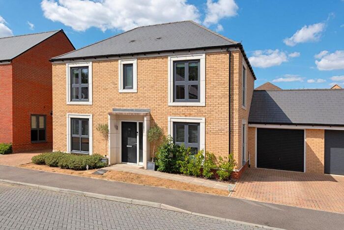 4 Bedroom Detached House For Sale In Ruton Square, Kings Hill, West Malling, ME19