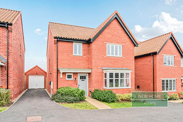 4 Bedroom Detached House For Sale In Pipistrelle Drive, Onehouse, Stowmarket, IP14