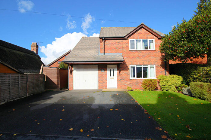 4 Bedroom Detached House For Sale In Church Street, Weaverham, CW8