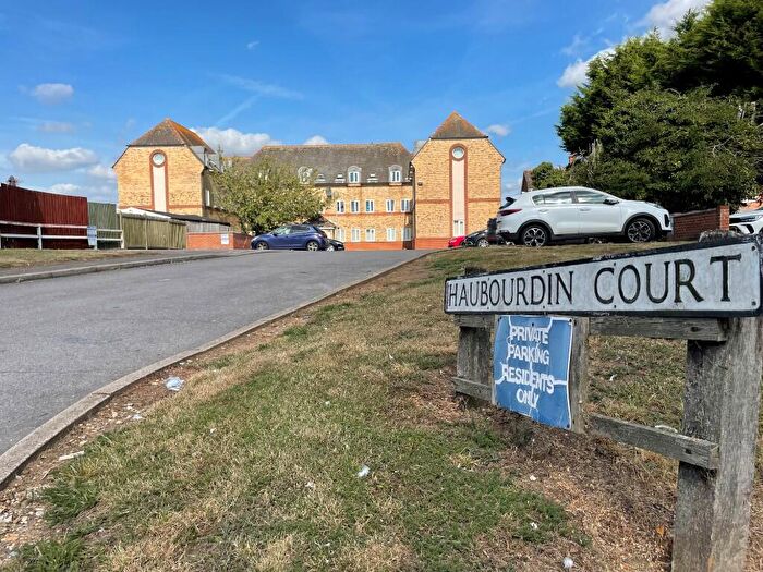 2 Bedroom Flat For Sale In Colne Road, Halstead, Essex, CO9