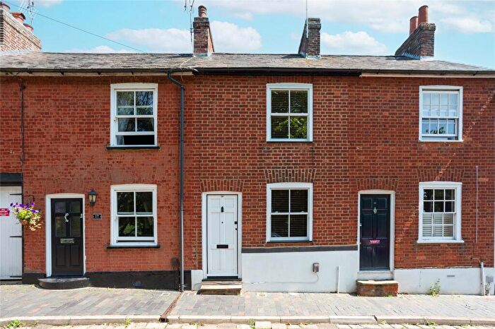 2 Bedroom Terraced House For Sale In New England Street, St. Albans, Hertfordshire, AL3