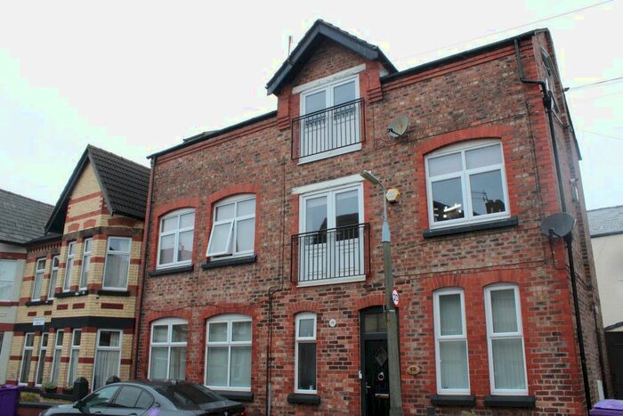 3 Bedroom Flat To Rent In Bennison Drive, Garston, Liverpool, L19