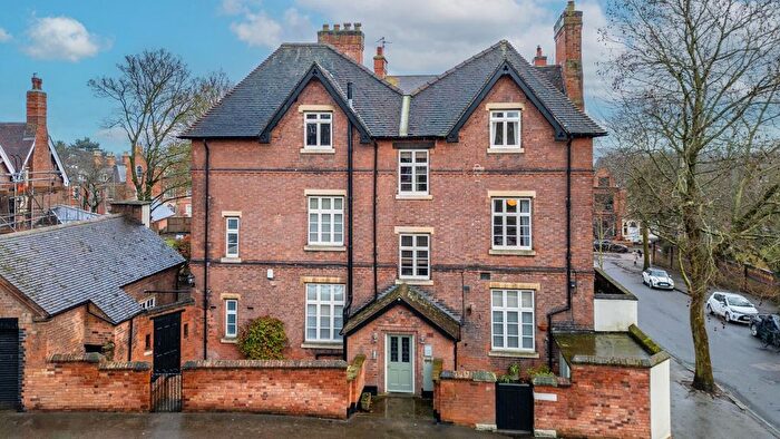 2 Bedroom Flat For Sale In Cavendish Crescent South, Nottingham, NG7