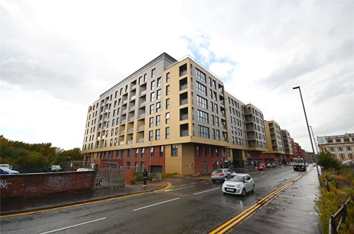 2 Bedroom Apartment To Rent In Adelphi Street, Salford, Manchester, M3