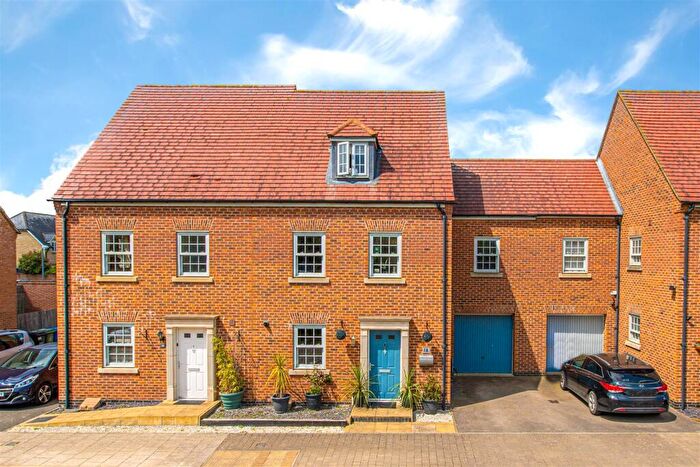 4 Bedroom Town House To Rent In Holdenby Drive, Corby, NN17