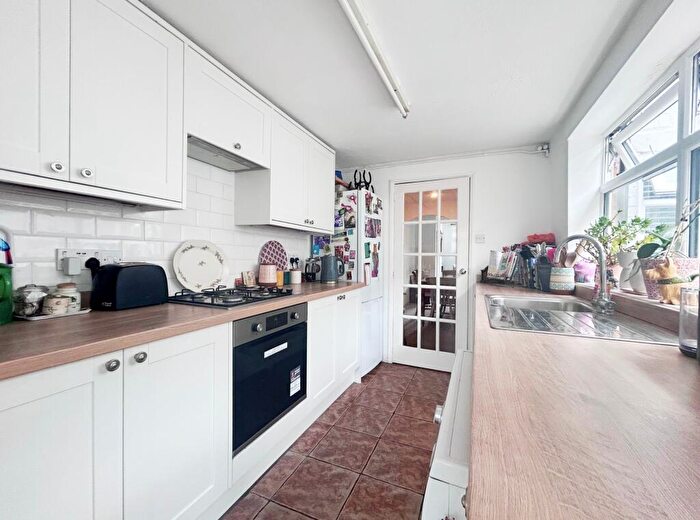 4 Bedroom Terraced House To Rent In Brunswick Street, Cheltenham, GL50