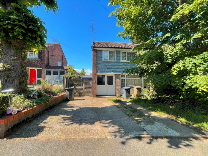 3 Bedroom Property To Rent In Lime Avenue, Luton, LU4