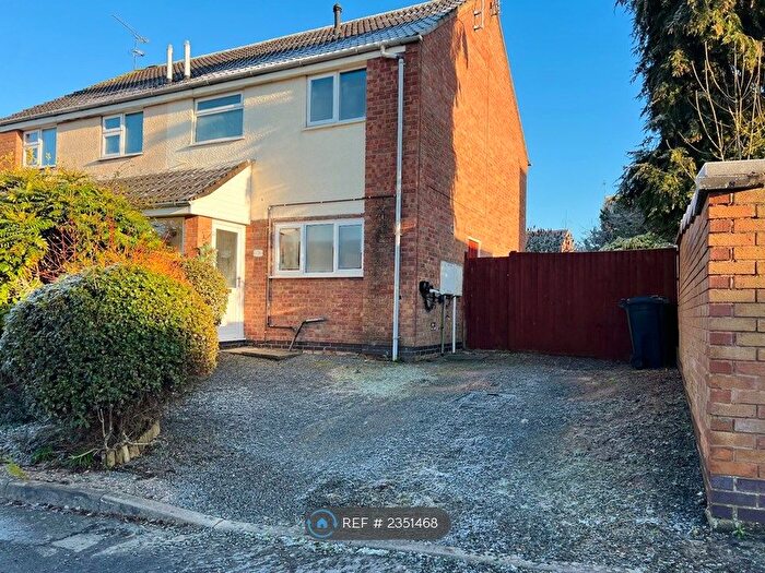 3 Bedroom Semi-Detached House To Rent In Carbery Close, Oadby, Leicester, LE2