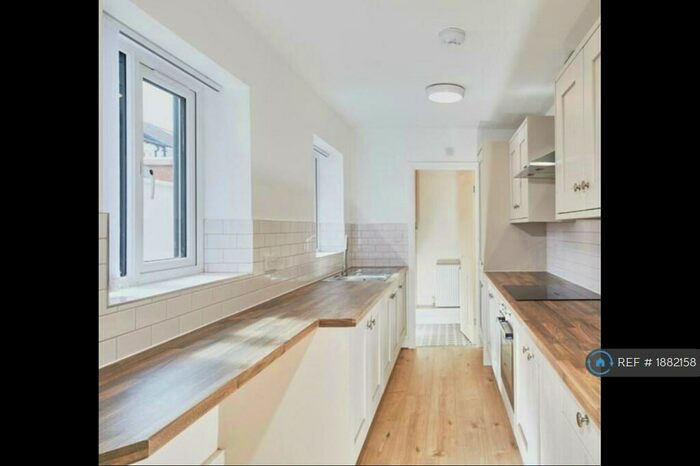 3 Bedroom Terraced House To Rent In Gwydir Street, Liverpool, L8