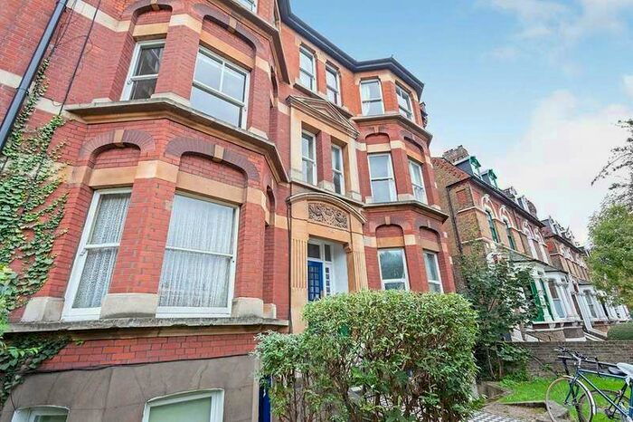 4 Bedroom Apartment To Rent In New Cross Road, London, SE14