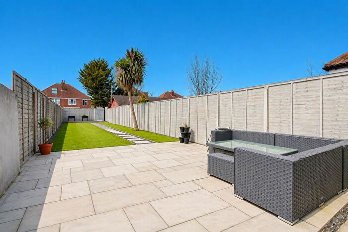 3 Bedroom Property To Rent In Bath Road, Southampton, SO19