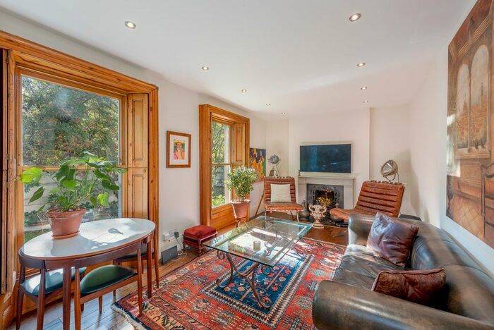 4 Bedroom Town House To Rent In Fulham Road, London, SW6