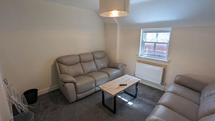 4 Bedroom Flat To Rent In Aughton Street, Heba House, L39