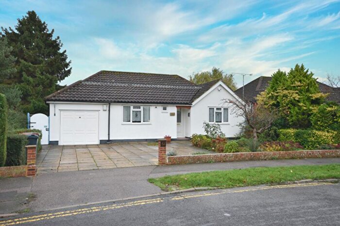 3 Bedroom Bungalow For Sale In Upfield, Horley, Surrey, RH6