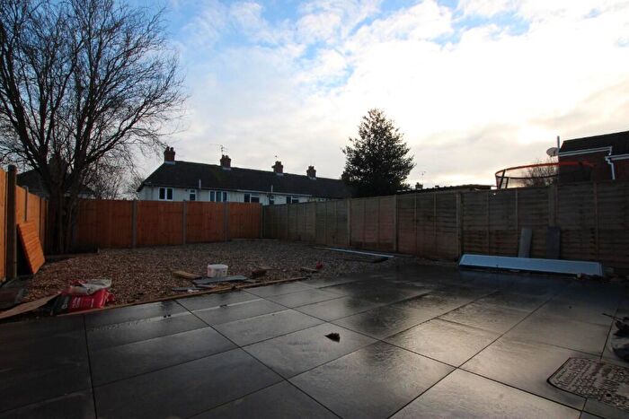1 Bedroom House Of Multiple Occupation To Rent In Windmill Avenue, Kettering, Northamptonshire, NN16