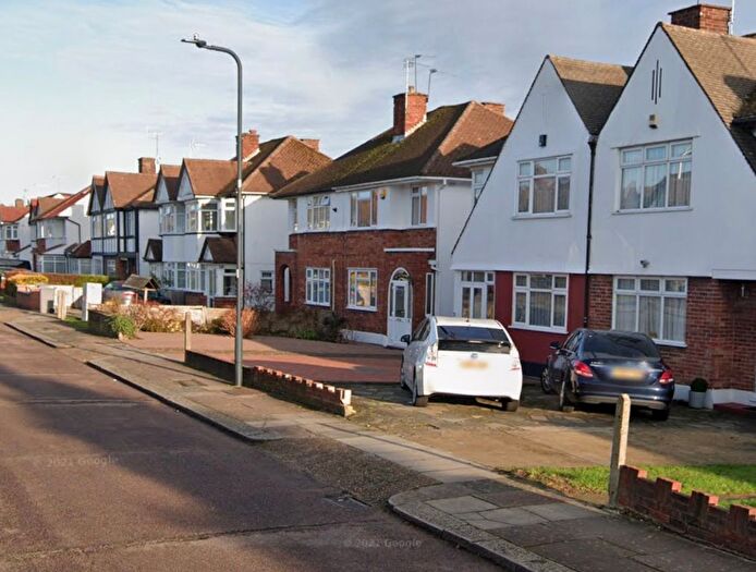 4 Bedroom Semi-Detached House To Rent In Dorchester Way, Harrow, HA3