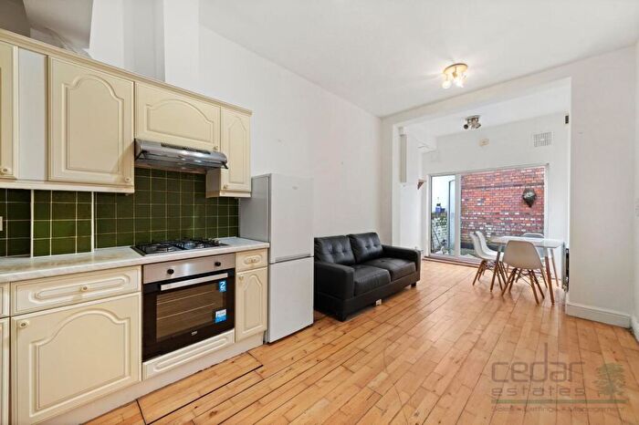 1 Bedroom Flat To Rent In Cricklewood Broadway, Cricklewood, NW2