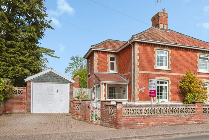 2 Bedroom Semi Detached House For Sale In Cawston Road, Aylsham, Norwich, NR11