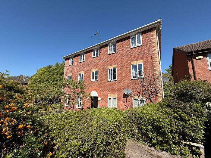 1 Bedroom Flat For Sale In Finbars Walk, Ipswich, IP4