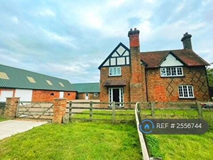 4 Bedroom Detached House To Rent In Ledburn Farmhouse, Ledburn, Leighton Buzzard, LU7