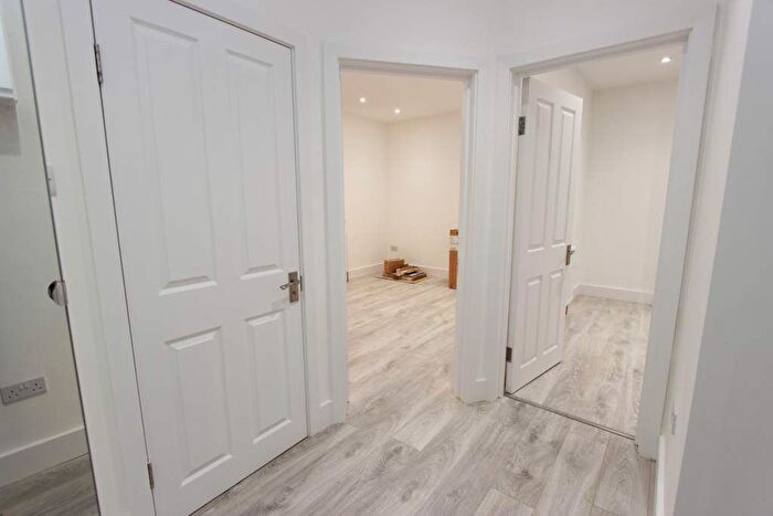 2 Bedroom Flat To Rent In Langham Road, London, N15