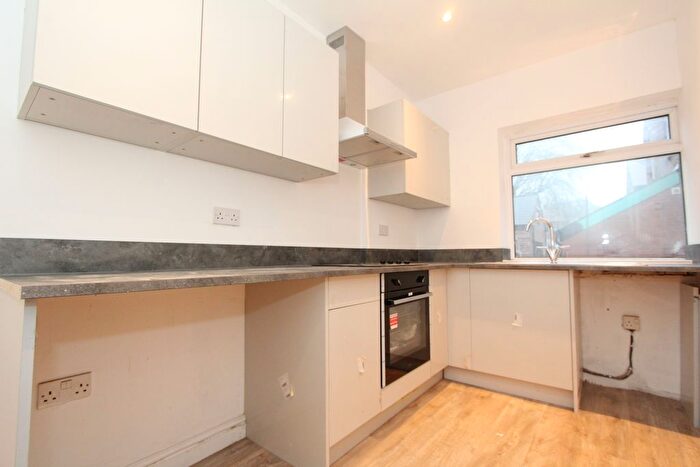 Studio To Rent In Abbeydale Road, Sheffield, S7