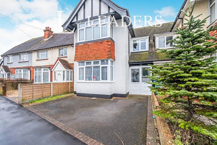 3 Bedroom Semi-Detached House To Rent In Havelock Road, PO21