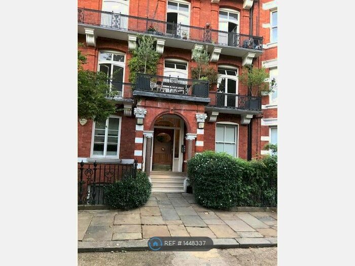 3 Bedroom Flat To Rent In Kensington Mansions, London, SW5