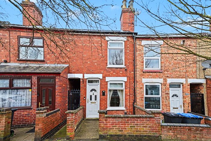 2 Bedroom Terraced House For Sale In Oxford Street, Rugby, CV21