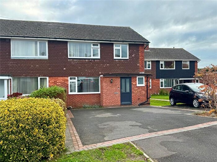 3 Bedroom House For Sale In Conway Close, New Milton, Hampshire, BH25