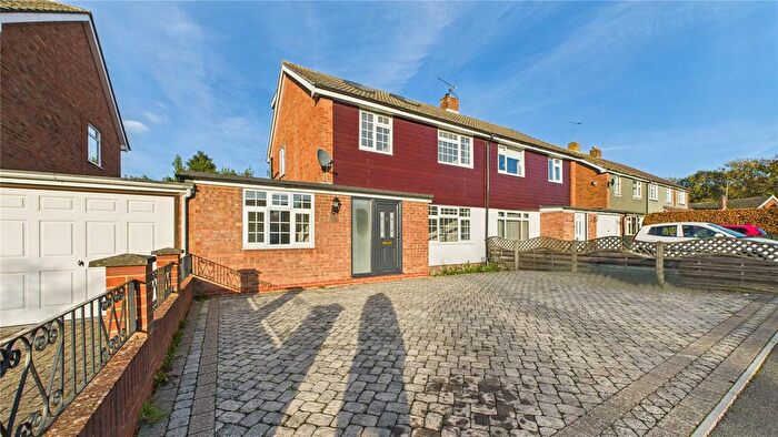 5 Bedroom Semi Detached House For Sale In Mytchett, Camberley, Surrey, GU16