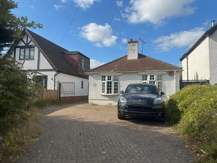 2 Bedroom Detached Bungalow For Sale In Loose Road, Maidstone, ME15