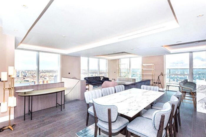 3 Bedroom Apartment To Rent In Maine Tower, Harbour Way, London, E14