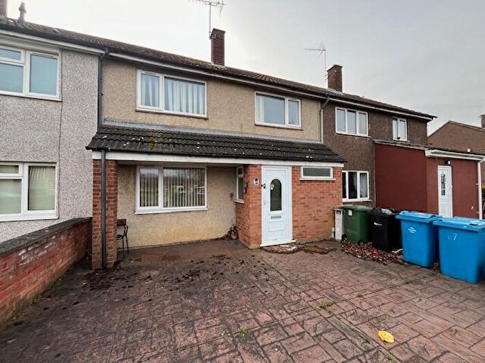 3 Bedroom House To Rent In Beanfield Avenue, Corby, NN18