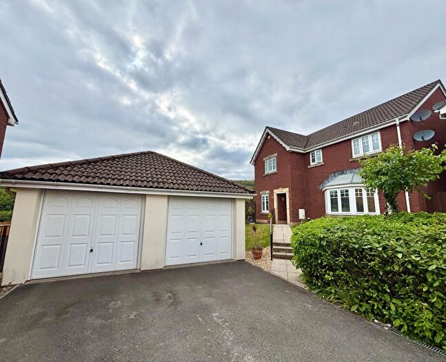 4 Bedroom Detached House For Sale In Parc Gilbertson, Gelligron, Pontardawe, Swansea., SA8