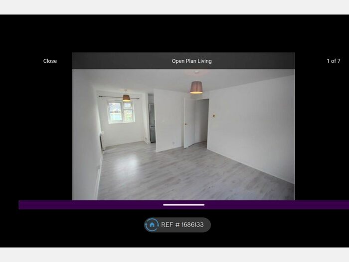 1 Bedroom Flat To Rent In Cobden Close, Uxbridge, UB8