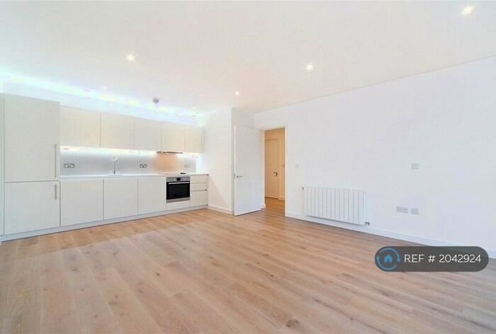 1 Bedroom Flat To Rent In Grayston House, London, SE3