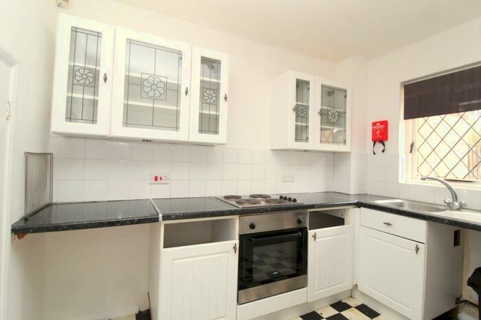 1 Bedroom Terraced House To Rent In St. Johns Road, Erith, Kent, DA8