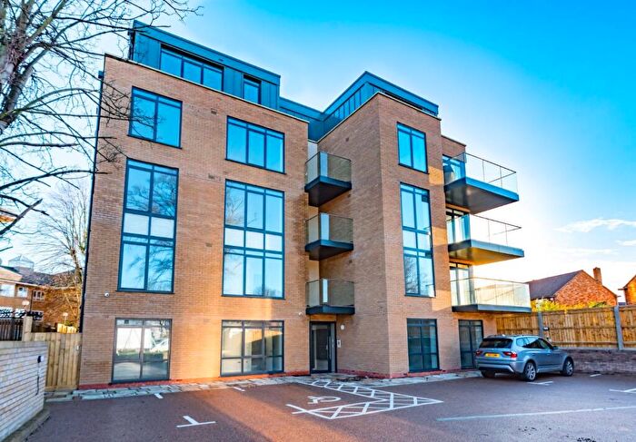 2 Bedroom Apartment For Sale In Eltham Road, Lee, London, SE12