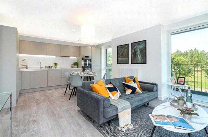 2 Bedroom Apartment To Rent In Seven Sisters Road, London, N4