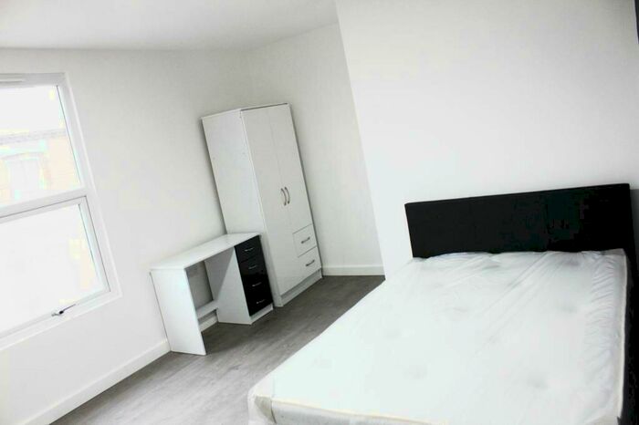 3 Bedroom Flat To Rent In Otway Street, Preston Flat, PR1