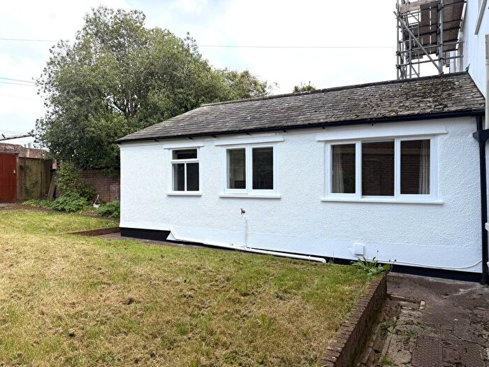 1 Bedroom Flat To Rent In Elm Grove Road, Exeter, EX4
