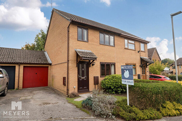 3 Bedroom Semi-Detached House For Sale In Elder Road, Wareham, BH20