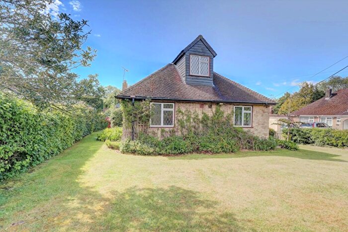 3 Bedroom Bungalow For Sale In Cryers Hill, High Wycombe, Buckinghamshire, HP15