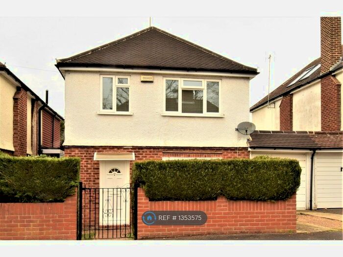3 Bedroom Detached House To Rent In Lambarde Drive, Sevenoaks, TN13