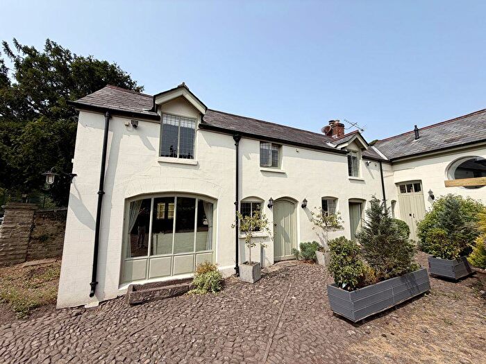 2 Bedroom Mews For Sale In Home Farm, Glangrwyney, Crickhowell, NP8